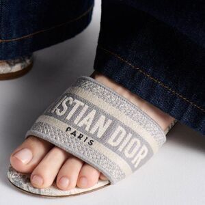 Dior Dway Slides Gray Cream Logo Sandals EU 40 | Christian Dior Paris Flat Slide